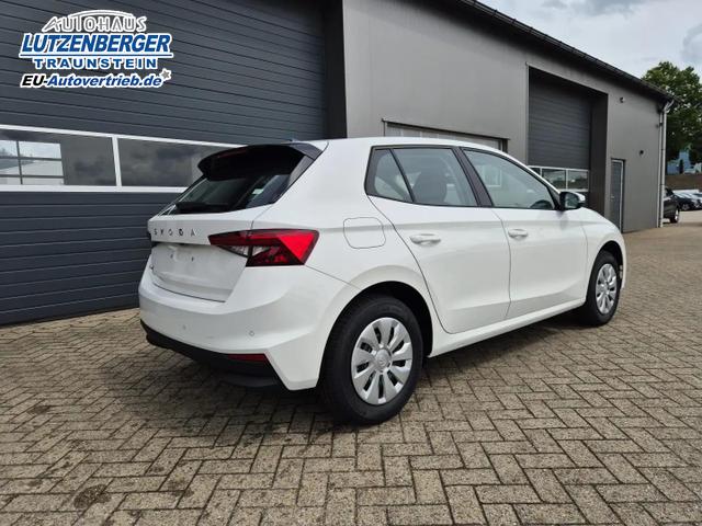 Skoda Fabia 1.0 TSI 115PS DSG Selection 5-türig Rückf.Kamera Parksensoren Sitzheizung Multifunktionslenkrad Klima Skoda-Radio Bluetooth Touchscreen Tempomat Nebelsch. Apple CarPlay + Android Auto 