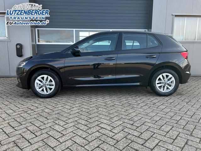 Skoda Fabia 1.0 TSI 115PS DSG Selection 5-türig 15"LM Rückf.Kamera Parksensoren Sitzheizung Multifunktionslenkrad Klima Skoda-Radio Bluetooth Touchscreen Tempomat Nebelsch. Apple CarPlay + Android Auto 