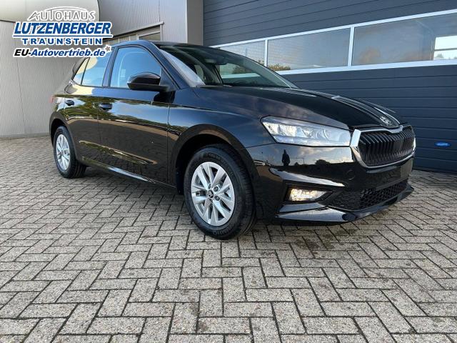 Skoda Fabia 1.0 TSI 115PS DSG Selection 5-türig 15"LM Rückf.Kamera Parksensoren Sitzheizung Multifunktionslenkrad Klima Skoda-Radio Bluetooth Touchscreen Tempomat Nebelsch. Apple CarPlay + Android Auto 