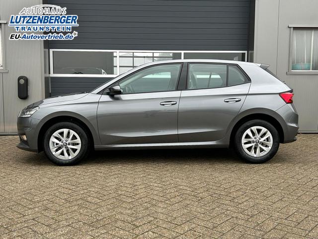 Skoda Fabia 1.0 TSI 115PS DSG Selection 5-türig 15"LM Rückf.Kamera Parksensoren Sitzheizung Multifunktionslenkrad Klima Skoda-Radio Bluetooth Touchscreen Tempomat Nebelsch. Apple CarPlay + Android Auto 