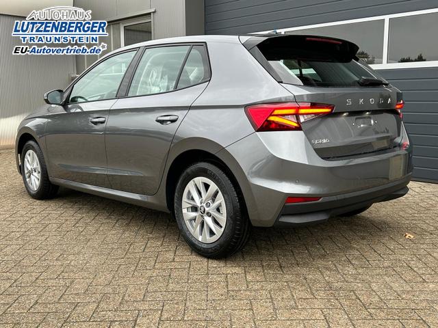 Skoda Fabia 1.0 TSI 115PS DSG Selection 5-türig 15"LM Rückf.Kamera Parksensoren Sitzheizung Multifunktionslenkrad Klima Skoda-Radio Bluetooth Touchscreen Tempomat Nebelsch. Apple CarPlay + Android Auto 