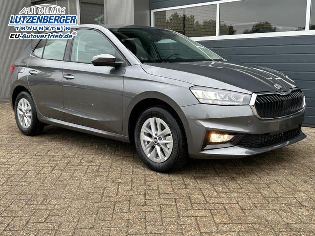 Skoda Fabia 1.0 TSI 115PS DSG Selection 5-türig 15"LM Rückf.Kamera Parksensoren Sitzheizung Multifunktionslenkrad Klima Skoda-Radio Bluetooth Touchscreen Tempomat Nebelsch. Apple CarPlay + Android Auto 