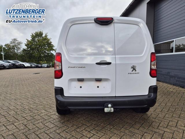 Peugeot Partner 1.5 BlueHDI 102PS 2-Sitzer AHK Klima Radio Apple CarPlay Android Auto Bluetooth DAB PDC v+h Rückf.Kamera Tempomat Ganzj.Reifen 