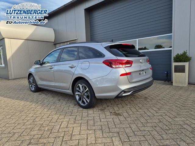 Hyundai i30 Kombi 1.5 T-GDI 95PS Sitzheizung Lenkradheizung Klimaautomatik Tempomat Navi Apple CarPlay + Android Auto PDC v+h Rückf.Kamera 17-LM 