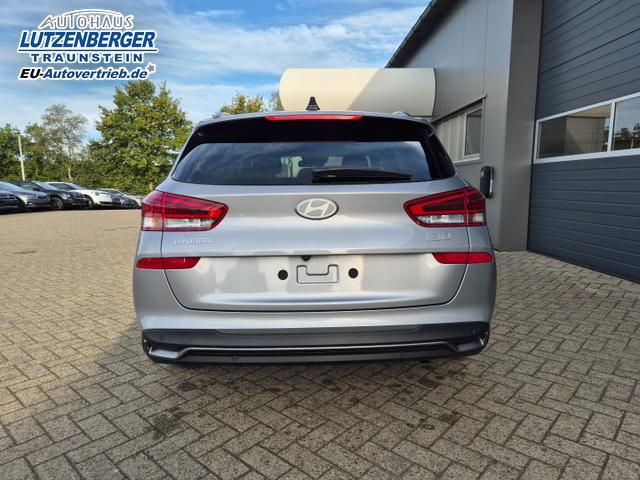 Hyundai i30 Kombi 1.5 T-GDI 95PS Sitzheizung Lenkradheizung Klimaautomatik Tempomat Navi Apple CarPlay + Android Auto PDC v+h Rückf.Kamera 17-LM 