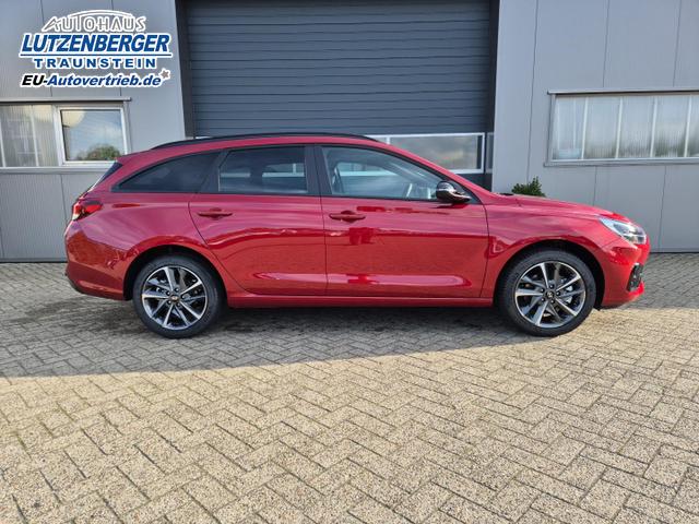 Hyundai i30 Kombi 1.5 T-GDI 95PS Sitzheizung Lenkradheizung Klimaautomatik Tempomat Navi Apple CarPlay + Android Auto PDC v+h Rückf.Kamera 17-LM 
