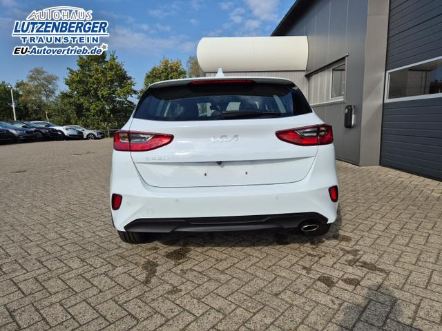 Kia Ceed Vision 1.5 T-GDi 140PS Klimaautomatik Alarmanlage Sitzheizung Lenkradheizung Navi PDC Rückf.Kamera Bluetooth Touchscreen Apple CarPlay Android Auto Tempomat 