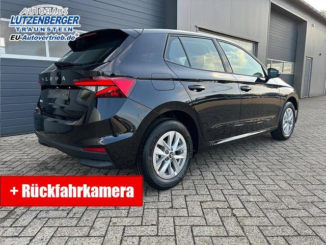 Skoda Fabia 1.0 TSI 115PS DSG Selection 5-türig 15"LM Rückf.Kamera Parksensoren Sitzheizung Multifunktionslenkrad Klima Skoda-Radio Bluetooth Touchscreen Tempomat Nebelsch. Apple CarPlay + Android Auto 