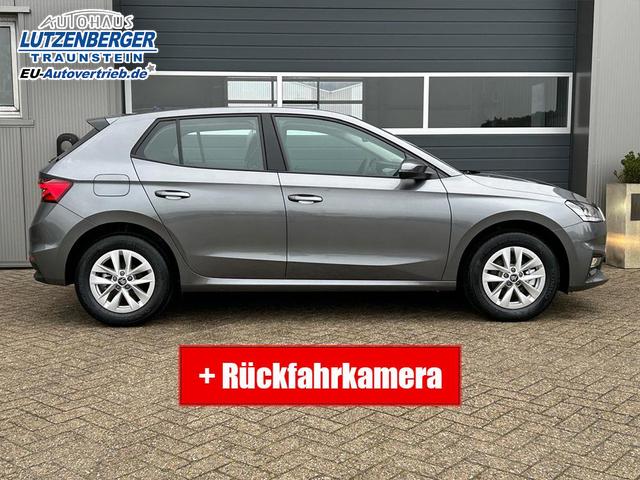 Skoda Fabia 1.0 TSI 115PS DSG Selection 5-türig 15"LM Rückf.Kamera Parksensoren Sitzheizung Multifunktionslenkrad Klima Skoda-Radio Bluetooth Touchscreen Tempomat Nebelsch. Apple CarPlay + Android Auto 
