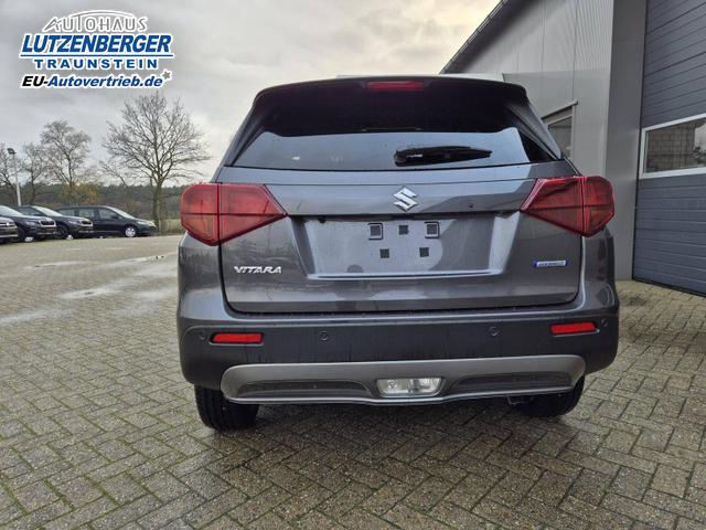 Suzuki Vitara Comfort+ 110PS Automatik MHEV 4x4 ALLGRIP 1.4 Boosterjet Allrad Teilleder Navi Klimaautomatik Sitzheizung ACC PDC v+h Rückf.Kamera Suzuki-Radio Apple CarPlay Android Auto Touchscreen 2xKeyless 17-LM 