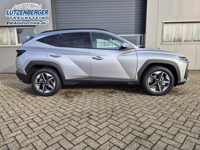 Hyundai TUCSON Trend 1.6 T-GDI 150PS Automatik TZ 2026 Teil-Leder Sitzheizung v+h Lenkradheizung Klimaautomatik Navi Touchscreen DAB+ Apple CarPlay + Android Auto PDC R&uuml;ckf.-Kamera Matrix-LED-Scheinw. 