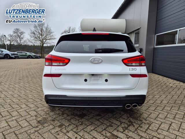 Hyundai i30 Kombi 1.6 T-GDI 150PS Automatik N-Line MY2026 Sitzheizung Lenkradheizung Klimaautomatik Navi 10,3"-Touchscreen Bluelink Apple CarPlay + Android Auto PDC v+h R&uuml;ckf.Kamera 18-LM 