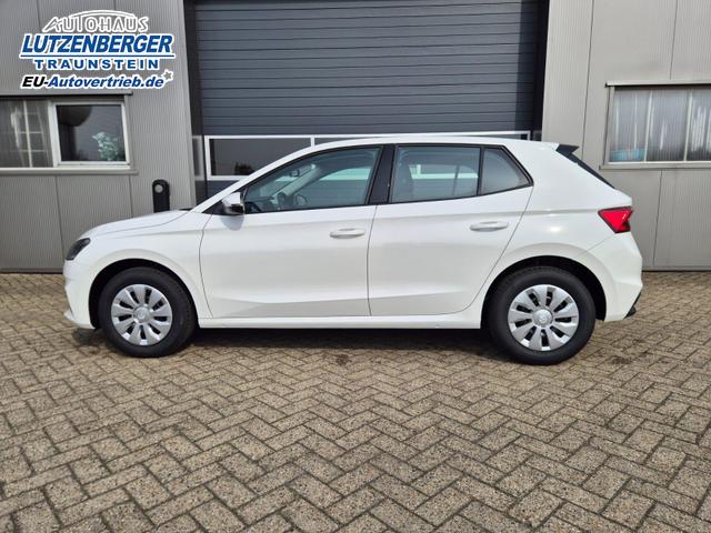 Skoda Fabia 1.0 TSI 95PS Selection 5-t&uuml;rig R&uuml;ckf.Kamera Parksensoren Sitzheizung Multifunktionslenkrad Klima Skoda-Radio Bluetooth Touchscreen Tempomat Nebelsch. Apple CarPlay + Android Auto 