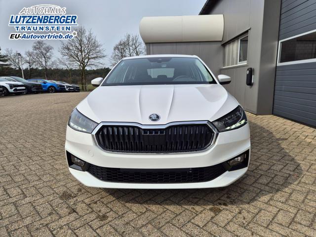 Skoda Fabia 1.0 TSI 95PS Selection 5-t&uuml;rig R&uuml;ckf.Kamera Parksensoren Sitzheizung Multifunktionslenkrad Klima Skoda-Radio Bluetooth Touchscreen Tempomat Nebelsch. Apple CarPlay + Android Auto 