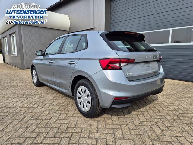 Skoda Fabia 1.0 TSI 95PS Selection 5-t&uuml;rig R&uuml;ckf.Kamera Parksensoren Sitzheizung Multifunktionslenkrad Klima Skoda-Radio Bluetooth Touchscreen Tempomat Nebelsch. Apple CarPlay + Android Auto 