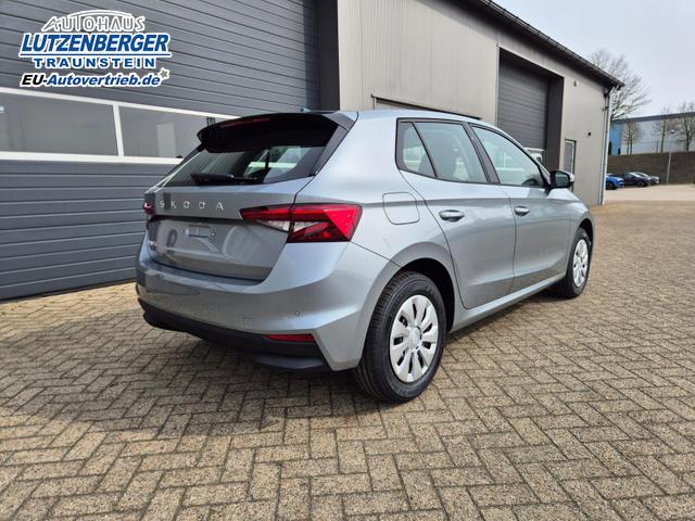 Skoda Fabia 1.0 TSI 95PS Selection 5-t&uuml;rig R&uuml;ckf.Kamera Parksensoren Sitzheizung Multifunktionslenkrad Klima Skoda-Radio Bluetooth Touchscreen Tempomat Nebelsch. Apple CarPlay + Android Auto 