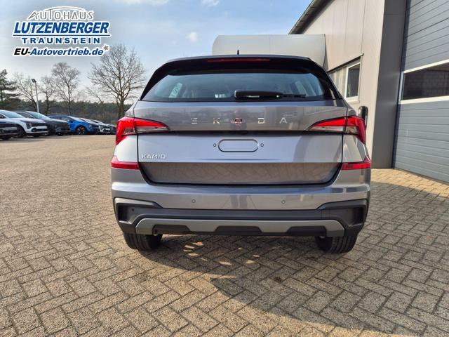 Skoda Kamiq 1.0 TSI 115PS DSG Selection AHK R&uuml;ckf.Kamera PDC v+h Sitzheizung Klimaautomatik Skoda-Radio Apple CarPlay + Android Auto Tempomat Garantieverl&auml;ngerung 16"LM 