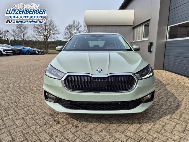 Skoda Fabia 1.0 TSI 95PS Selection 5-t&uuml;rig R&uuml;ckf.Kamera Parksensoren Sitzheizung Multifunktionslenkrad Klima Skoda-Radio Bluetooth Touchscreen Tempomat Nebelsch. Apple CarPlay + Android Auto 