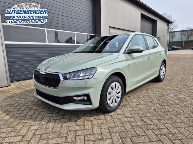 Skoda Fabia 1.0 TSI 95PS Selection 5-t&uuml;rig R&uuml;ckf.Kamera Parksensoren Sitzheizung Multifunktionslenkrad Klima Skoda-Radio Bluetooth Touchscreen Tempomat Nebelsch. Apple CarPlay + Android Auto 