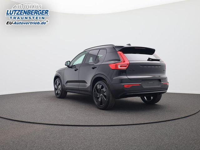Volvo XC40 2.0 Black Edition Plus B4 Mild-Hybrid 197PS Automatik elektr. PanoDach R&uuml;ckf.Kamera PDC v+h ACC el.Heckklappe Harma/Kadon-Sound Klimaautomatik Sitzheizung Lenkradheizung Apple CarPlay Android Auto 20-LM 