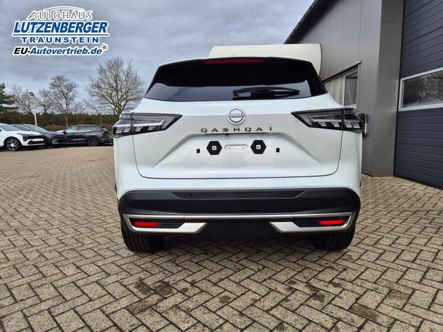 Nissan Qashqai 1.3 DIG-T MHEV 140PS Tekna Voll-Leder Klimaautomatik PanoGlasdach Sitzheizung Lenkradheizung Navi Head-Up Display elektr. Heckklappe ACC PDC v+h 360&deg;Kamera DAB Bluetooth Touchscreen Apple CarPlay Android Auto 19"LM 