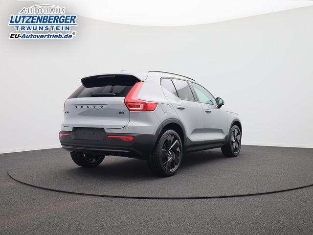 Volvo XC40 2.0 Black Edition Plus B4 Mild-Hybrid 197PS Automatik elektr. PanoDach R&uuml;ckf.Kamera PDC v+h ACC el.Heckklappe Harman/Kardon-Sound Klimaautomatik Sitzheizung Lenkradheizung Apple CarPlay Android Auto 20-LM 