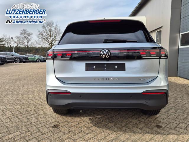 Volkswagen Tiguan Life 1,5 l eHybrid OPF 204PS DSG LED-Plus-Scheinw. elektr. Heckklappe Sitzheizung v+h Lenkradheizung Frontscheibe beheizb. R&uuml;ckf.Kamera Klimaautomatik VW-Radio Bluetooth wireless Apple CarPlay + Android Auto PDC ACC 2xKeyless Digital Cockpit 