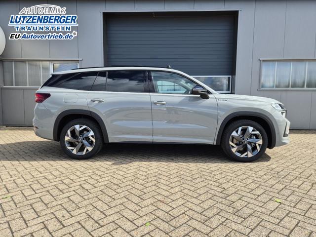 Skoda Kodiaq Sportline 1.5 TSI 204PS PHEV DSG schwenkb. AHK elektr. PanoDach HUD Alcantara PDC v+h 360&deg;Kamera CANTON Sound Klimaautomatik Sitzheizung Lenkradheizung Navi Apple CarPlay Android Auto 2xKeyless 19"LM vollelektr. Reichweite 116KM 