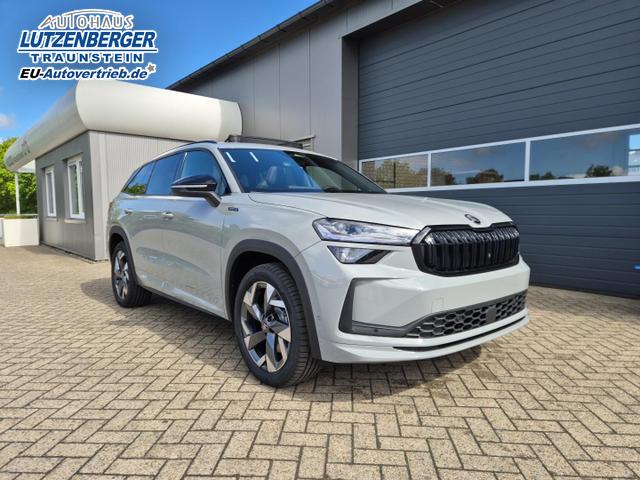 Skoda Kodiaq Sportline 1.5 TSI 204PS PHEV DSG schwenkb. AHK elektr. PanoDach HUD Alcantara PDC v+h 360&deg;Kamera CANTON Sound Klimaautomatik Sitzheizung Lenkradheizung Navi Apple CarPlay Android Auto 2xKeyless 19"LM vollelektr. Reichweite 116KM 