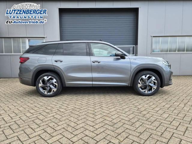 Skoda Kodiaq Sportline 1.5 TSI 204PS PHEV DSG schwenkb. AHK elektr. PanoDach HUD Alcantara PDC v+h 360&deg;Kamera CANTON Sound Klimaautomatik Sitzheizung Lenkradheizung Navi Apple CarPlay Android Auto 2xKeyless 19"LM vollelektr. Reichweite 116KM 