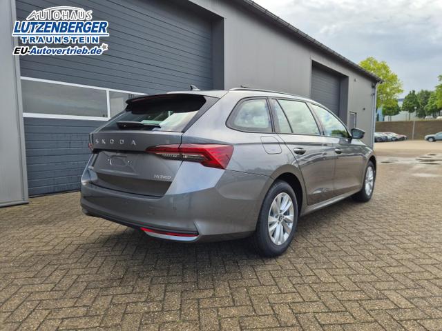 Skoda Octavia Combi 1.5 TSI 150PS m-HEV DSG Selection AHK Klimaautomatik ACC PDC v+h R&uuml;ckf.Kamera Sitzheizung TWA Apple CarPlay Android Auto 16"LM 