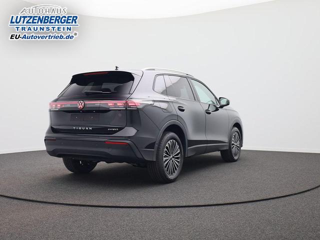 Volkswagen Tiguan Life 1,5 l eHybrid OPF 204PS DSG elekt.AHK Design Paket Matrix-Scheinw. elektr. Heckklappe Sitzheizung Lenkradheizung Frontscheibe beheizb. R&uuml;ckf.Kamera Klimaautomatik VW-Radio Bluetooth wireless Apple CarPlay + Android Auto PDC v+h ACC 2xKeyless 