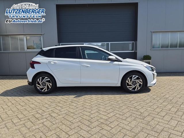Hyundai i20 1.0 T-GDI 90PS Trend Automatik 5-t&uuml;rig Klimaautomatik Sitzheizung Lenkradheizung Navi R&uuml;ckf.Kamera PDC Apple CarPlay Android Auto Tempomat Touchscreen 16"LM 
