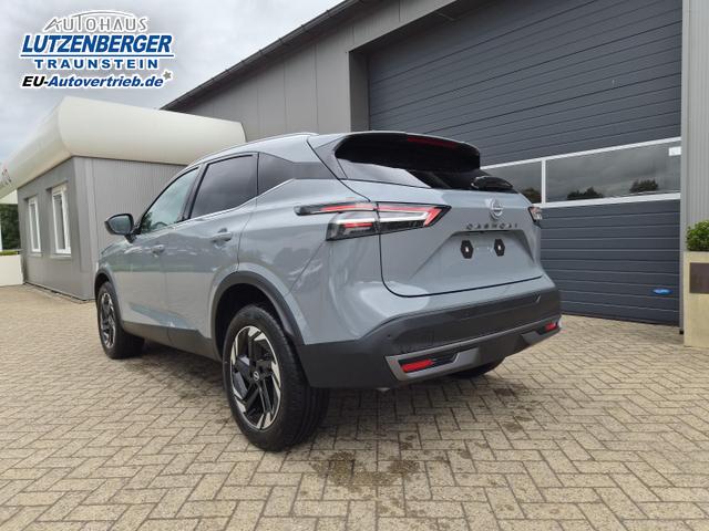 Nissan Qashqai 1.3 DIG-T MHEV 158 PS X-Tronic N-Connecta Teil-Leder PanoGlasdach Klimaautomatik Sitzheizung Lenkradheizung Navi ACC PDC v+h 360&deg;Kamera DAB Bluetooth Touchscreen Apple CarPlay Android Auto 18"LM 