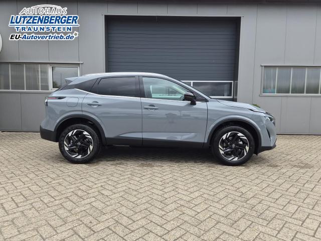 Nissan Qashqai 1.3 DIG-T MHEV 158 PS X-Tronic N-Connecta Teil-Leder PanoGlasdach Klimaautomatik Sitzheizung Lenkradheizung Navi ACC PDC v+h 360&deg;Kamera DAB Bluetooth Touchscreen Apple CarPlay Android Auto 18"LM 