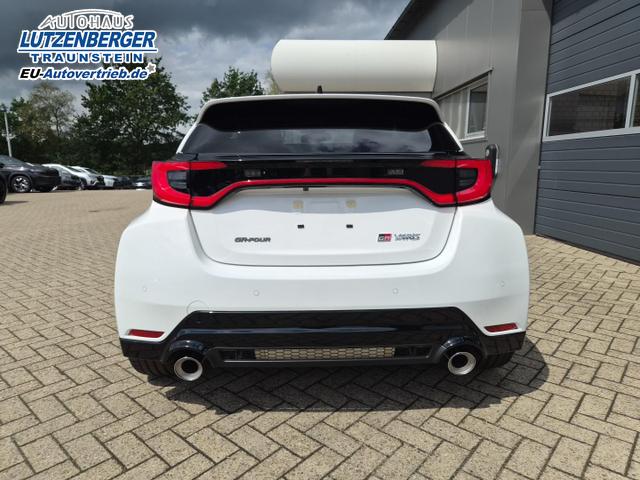 Toyota GR Yaris 1.6 Turbo 280PS Automatik 4x4 High Performance BBS Felgen Klimaautomatik Lenkradheizung Sitzheizung JBL Premiumsound Navi Bluetooth DAB Apple CarPlay Android Auto2x Keyless R&uuml;ckf.Kamera PDC v+h ACC 18-LM 