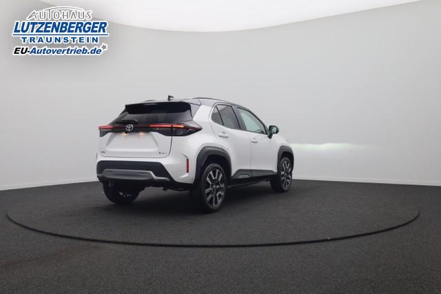 Toyota Yaris Cross 1.5-l 130PS HEV Automatik Style Matrix-LED 4xKamera elektr. Heckklappe Sitzheizung Lenkradheizung Klimaautomatik Navi Bluetooth wireless Apple CarPlay + Android Auto ACC PDC v+h 18"LM 