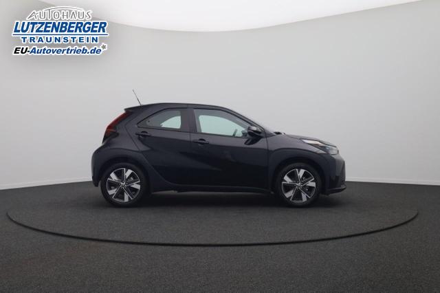 Toyota Aygo X Pure 1.5 Hybrid 116PS Automatik Sitzheizung Klimaautomatik R&uuml;ckf.Kamera AbstandsTempomat Nebelscheinw. Multifunktionslenkrad Bluetooth Touchscreen Apple CarPlay + Android Auto 2xKeyless 