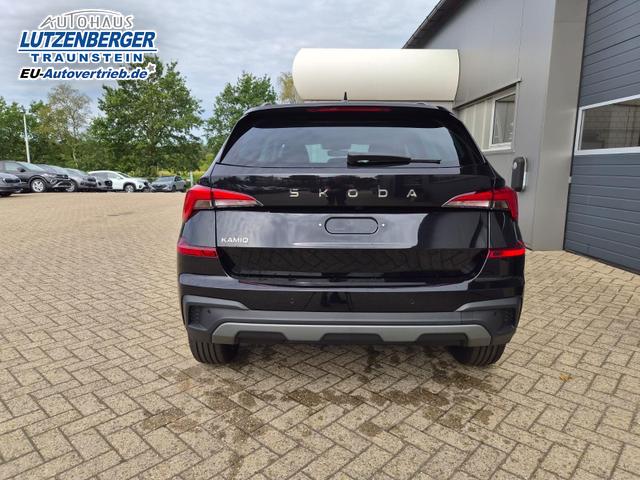 Skoda Kamiq 1.5 TSI 150PS DSG Selection AHK Klimaautomatik Sitzheizung R&uuml;ckf.Kamera PDC Apple CarPlay + Android Auto Tempomat Garantieverl&auml;ngerung 16"LM 