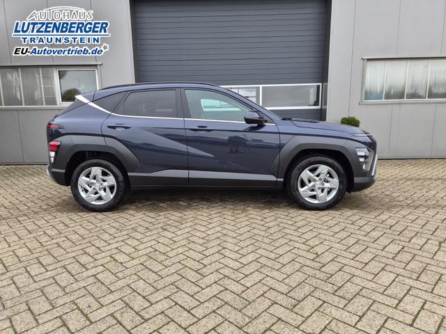 Hyundai KONA Trend 1.6 T-GDI 150PS Voll-LED-Scheinw. Sitzheizung Lenkradheizung Klimaautomatik Tempomat Navi Touchscreen DAB+ Apple CarPlay + Android Auto PDC v+h R&uuml;ckf.Kamera 2xKeyless 17-LM 