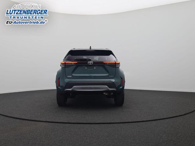 Toyota Yaris Cross 1.5-l 130PS HEV Automatik Style Matrix-LED 4xKamera elektr. Heckklappe Sitzheizung Lenkradheizung Klimaautomatik Navi Bluetooth wireless Apple CarPlay + Android Auto ACC PDC v+h 18"LM 