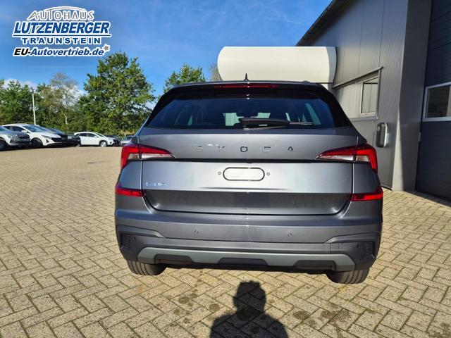 Skoda Kamiq 1.5 TSI 150PS DSG Selection AHK Klimaautomatik Sitzheizung R&uuml;ckf.Kamera PDC Apple CarPlay + Android Auto Tempomat Garantieverl&auml;ngerung 16"LM 