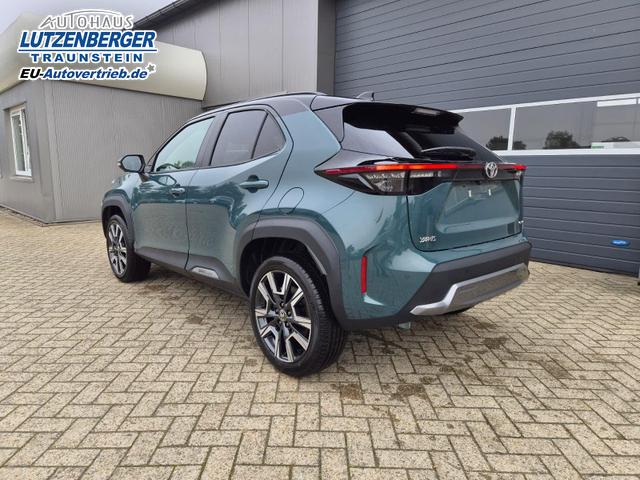 Toyota Yaris Cross 1.5-l 130PS HEV Automatik Style Matrix-LED 4xKamera elektr. Heckklappe Sitzheizung Lenkradheizung Klimaautomatik Navi Bluetooth wireless Apple CarPlay + Android Auto ACC PDC v+h 18"LM 