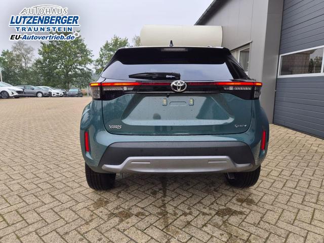 Toyota Yaris Cross 1.5-l 130PS HEV Automatik Style Matrix-LED 4xKamera elektr. Heckklappe Sitzheizung Lenkradheizung Klimaautomatik Navi Bluetooth wireless Apple CarPlay + Android Auto ACC PDC v+h 18"LM 