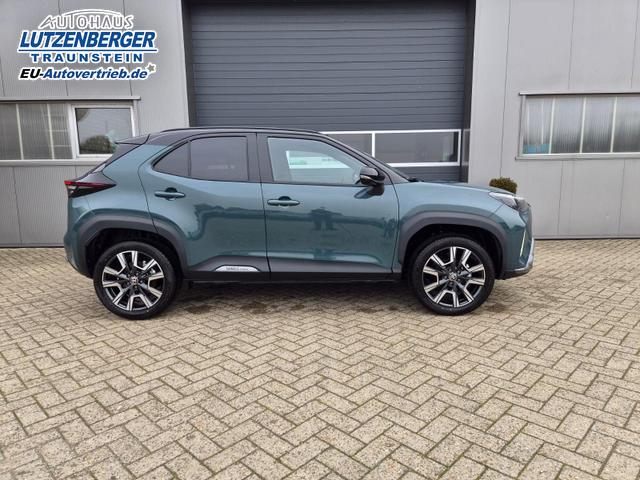 Toyota Yaris Cross 1.5-l 130PS HEV Automatik Style Matrix-LED 4xKamera elektr. Heckklappe Sitzheizung Lenkradheizung Klimaautomatik Navi Bluetooth wireless Apple CarPlay + Android Auto ACC PDC v+h 18"LM 