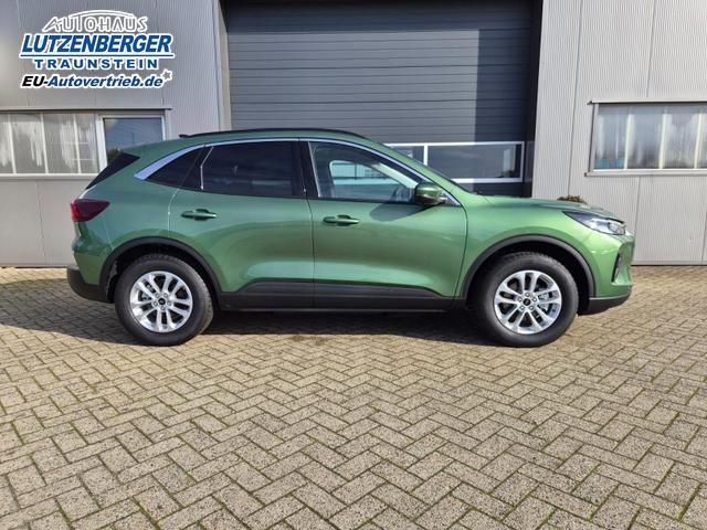 Ford Kuga Titanium 243PS PHEV Automatik schwenkb. AHK Sitzheizung v+h Lenkradheizung Frontscheibe beheizb. Klimaautomatik Navi SYNC4 Apple CarPlay Android Auto Touchscreen PDC 4xKamera 2xKeyless 17"LM vollelektr. Reichweite 66KM 
