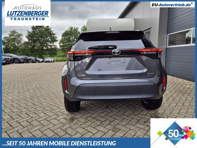 Toyota Yaris Cross - 1.5VVT-iE 130PS Automatik Teamplayer Klimaautomatik Sitzheizung Lenkradheizung PDC v+h Rückf.Kamera 17-LM abged.Scheiben 2xKeyless DAB+ Bluetooth Touchscreen Apple CarPlay Android Auto