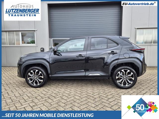 Toyota Yaris Cross - 1.5VVT-iE 130PS Automatik Teamplayer Klimaautomatik Sitzheizung Lenkradheizung PDC v+h Rückf.Kamera 17-LM abged.Scheiben 2xKeyless DAB+ Bluetooth Touchscreen Apple CarPlay Android Auto