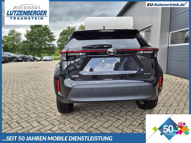 Toyota Yaris Cross - 1.5VVT-iE 130PS Automatik Teamplayer Klimaautomatik Sitzheizung Lenkradheizung PDC v+h Rückf.Kamera 17-LM abged.Scheiben 2xKeyless DAB+ Bluetooth Touchscreen Apple CarPlay Android Auto