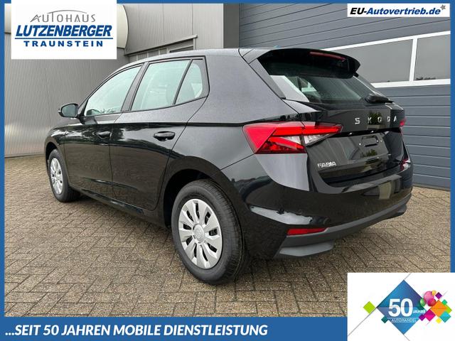 Skoda Fabia - 1.0 TSI 95PS Selection 5-türig Rückf.Kamera Parksensoren Sitzheizung Multifunktionslenkrad Klima Skoda-Radio Bluetooth Touchscreen Tempomat Nebelsch. Apple CarPlay + Android Auto